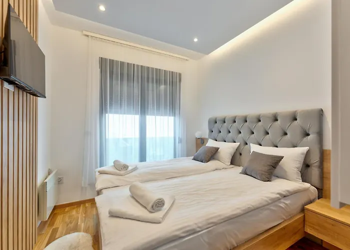 Gomax 3 & Monana * 즐라티보